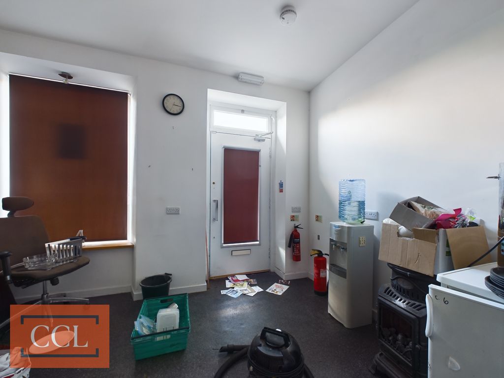 Property photo 2 of 7 46867703.Jpg?v=