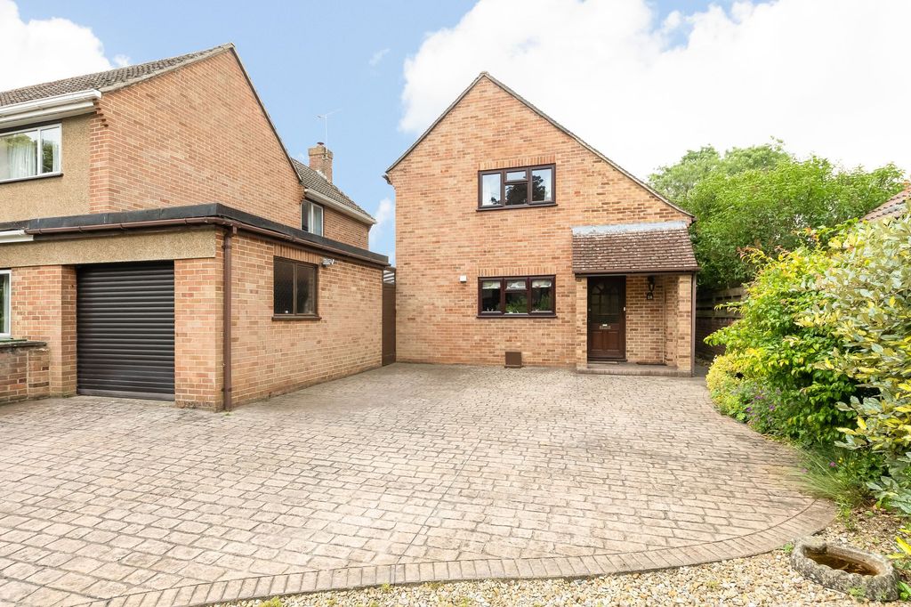 Property photo 1 of 26