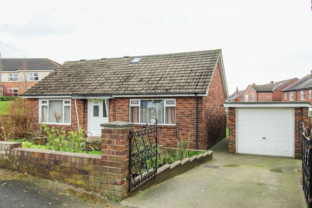 Property photo 1 of 12