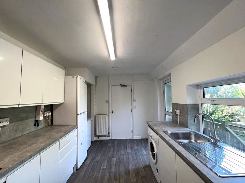 Property photo 3 of 9 Photo 15