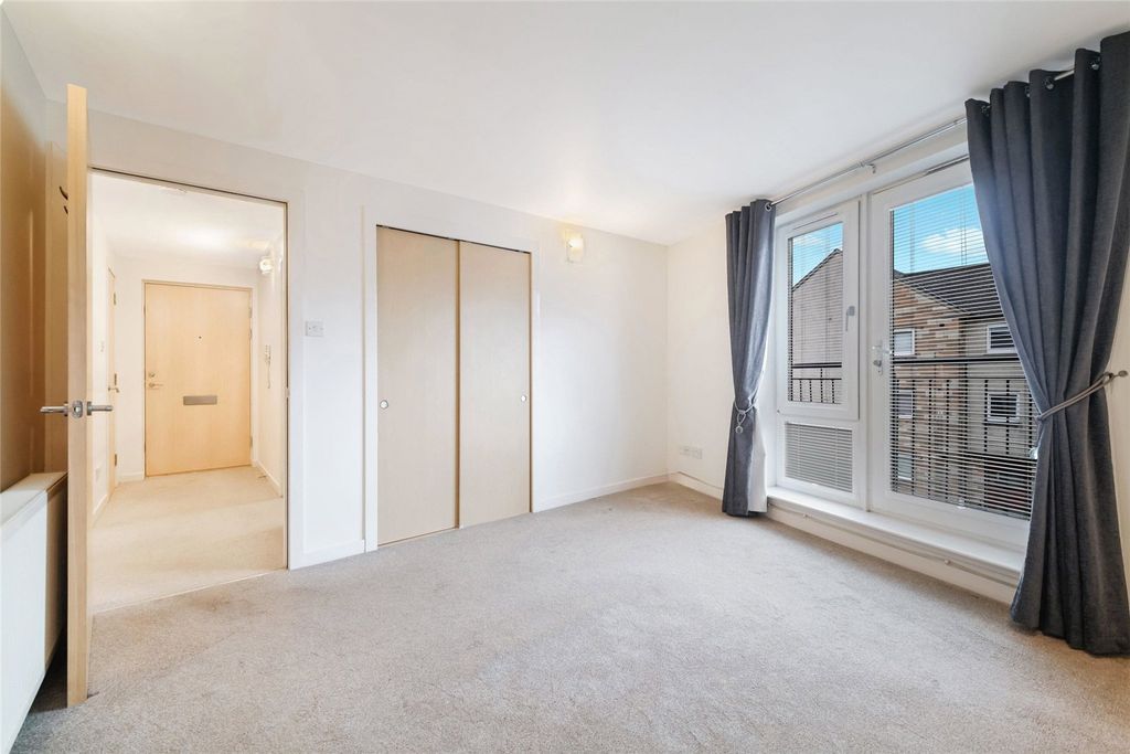 Additional image 9 of 2 bed flat for salePark Road, Hamilton, South Lanarkshire ML3