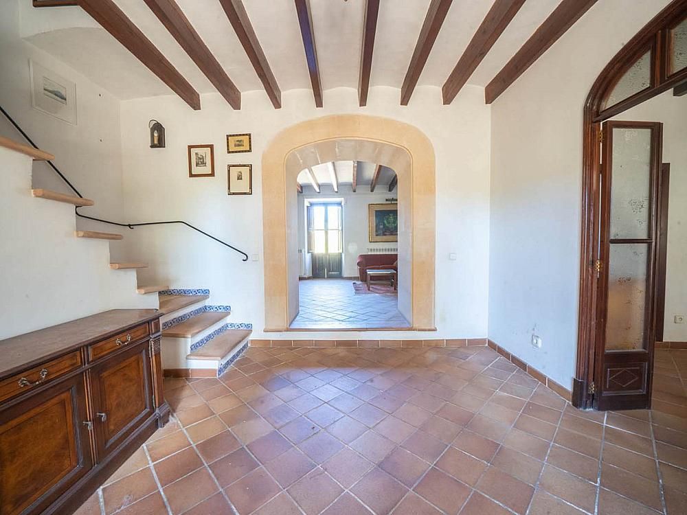 Property photo 3 of 41