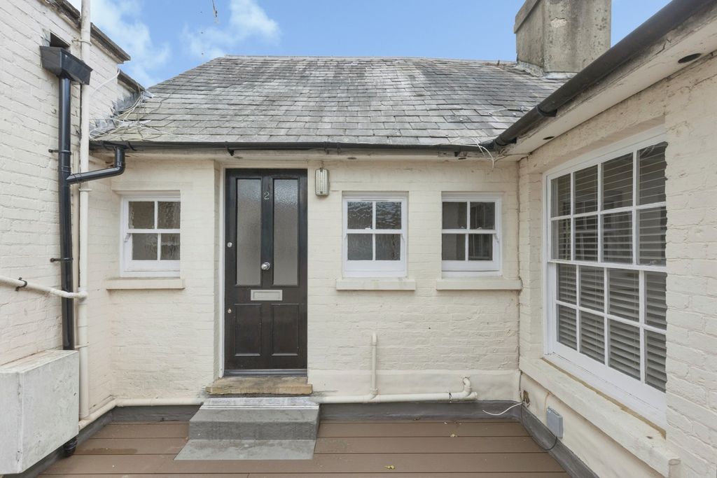 Property photo 3 of 13 Pbox-Img.Jpg