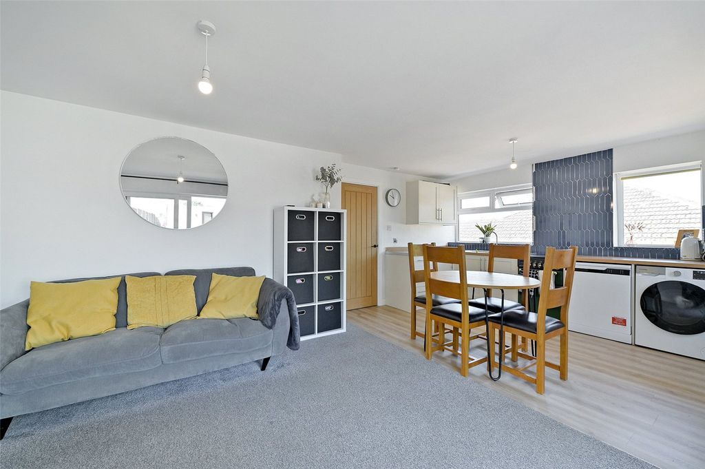 Property photo 3 of 10 Picture No. 08
