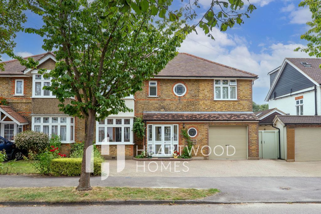 Property photo 1 of 23