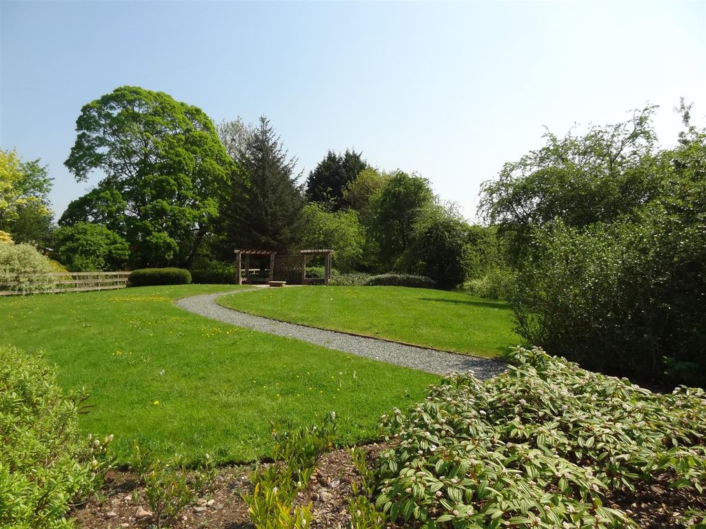 Property photo 2 of 12 12 May 054.Jpg