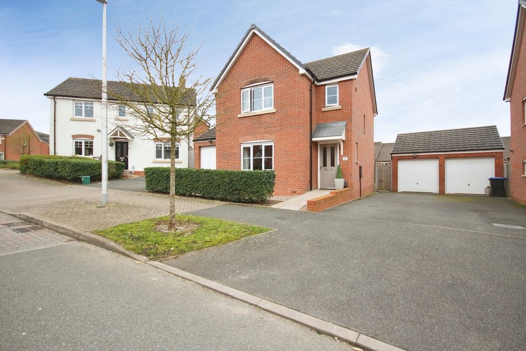 Property photo 1 of 19 Pbox-Img.Jpg