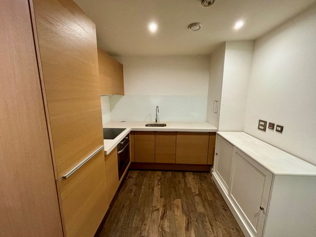 Property photo 3 of 6 Picture No. 10