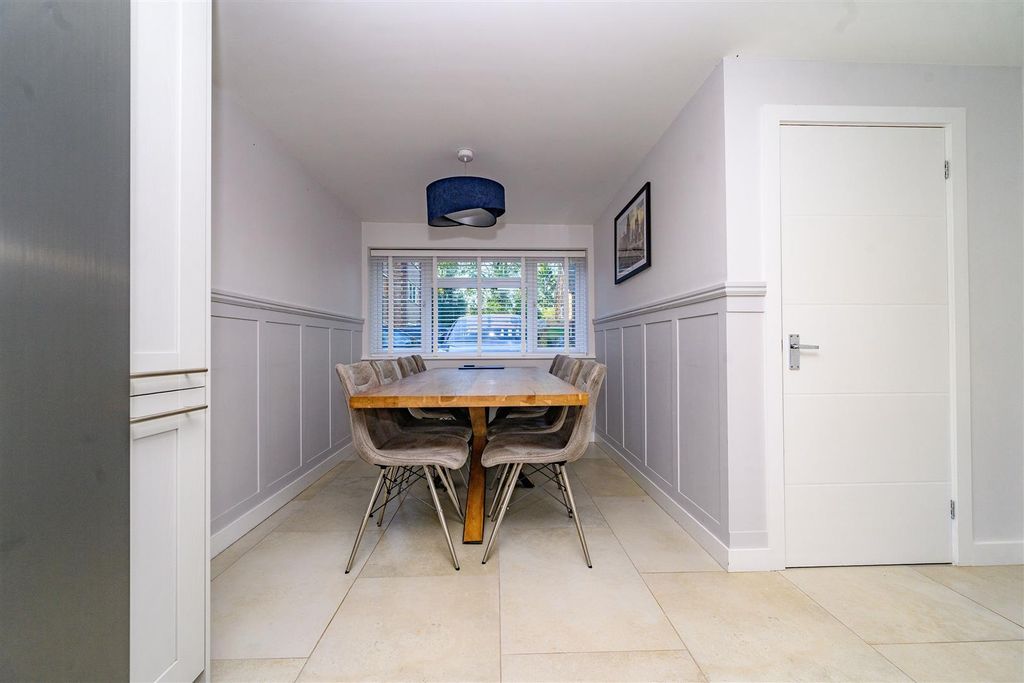 Property photo 2 of 16 Dining Room