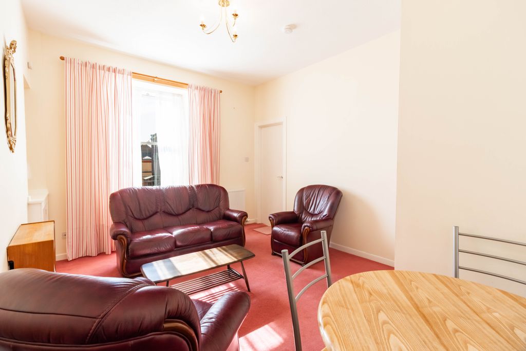 Property photo 2 of 23 Lounge Diner