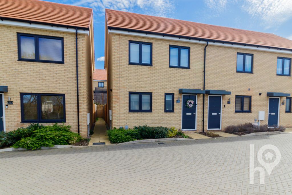 Property photo 1 of 9 Photo 10