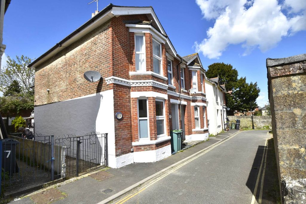 Property photo 1 of 7