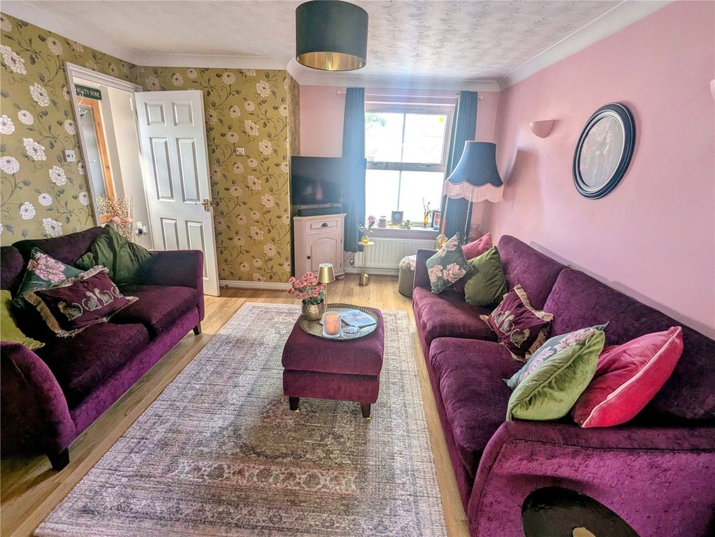 Property photo 3 of 9 Picture No. 25