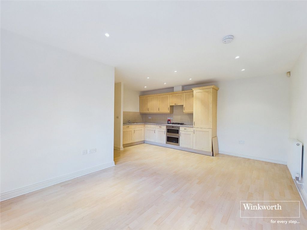 Property photo 3 of 10 Picture No. 16