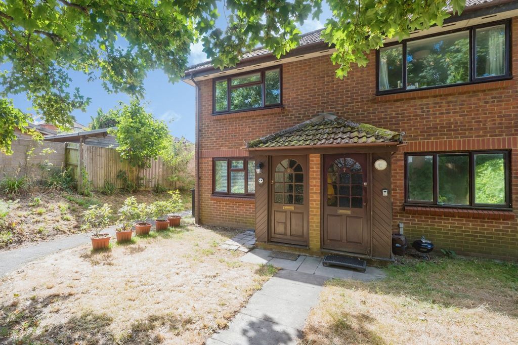 Property photo 1 of 18
