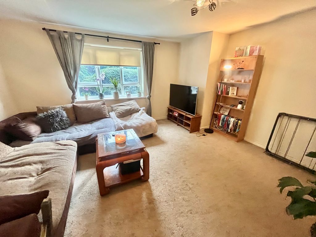 Property photo 3 of 10 Image