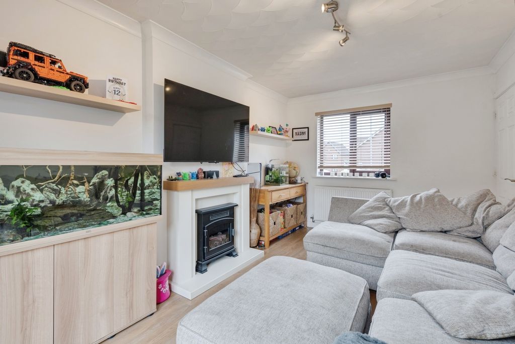 Property photo 3 of 17 Pbox-Img.Jpg