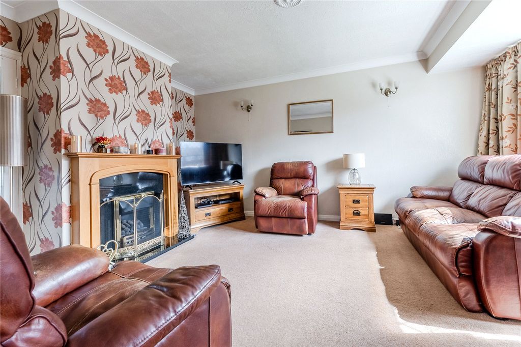 Property photo 2 of 14 Picture No. 10