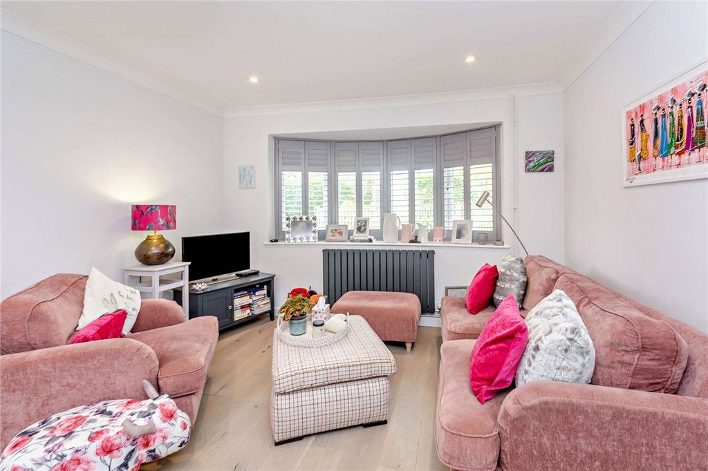 Property photo 3 of 22 Picture No. 24