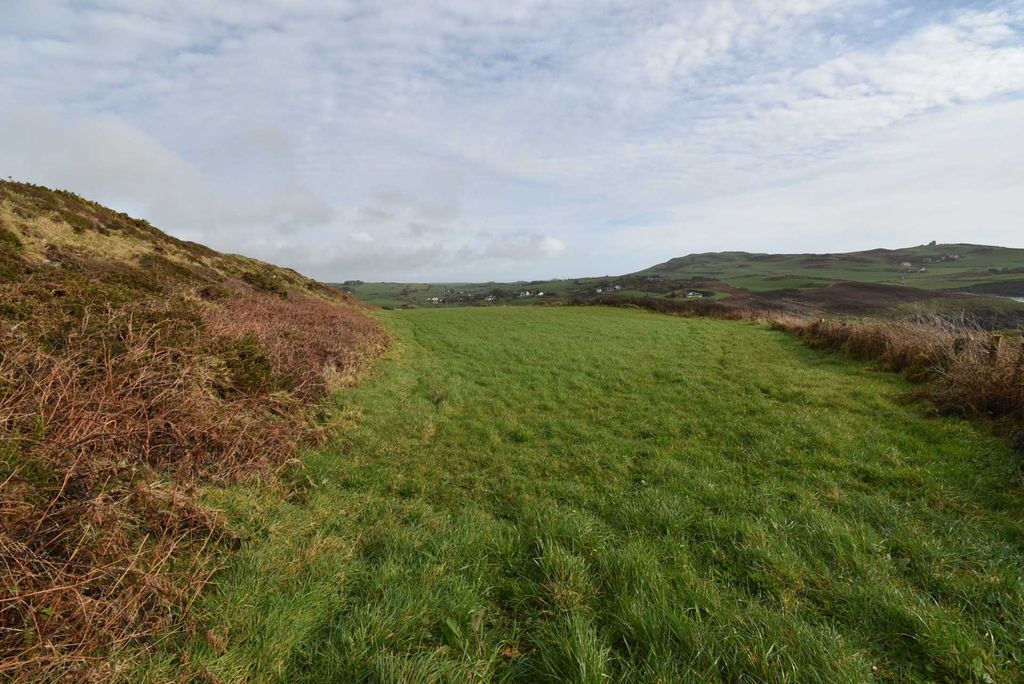 Property photo 3 of 8 <Alttext/>