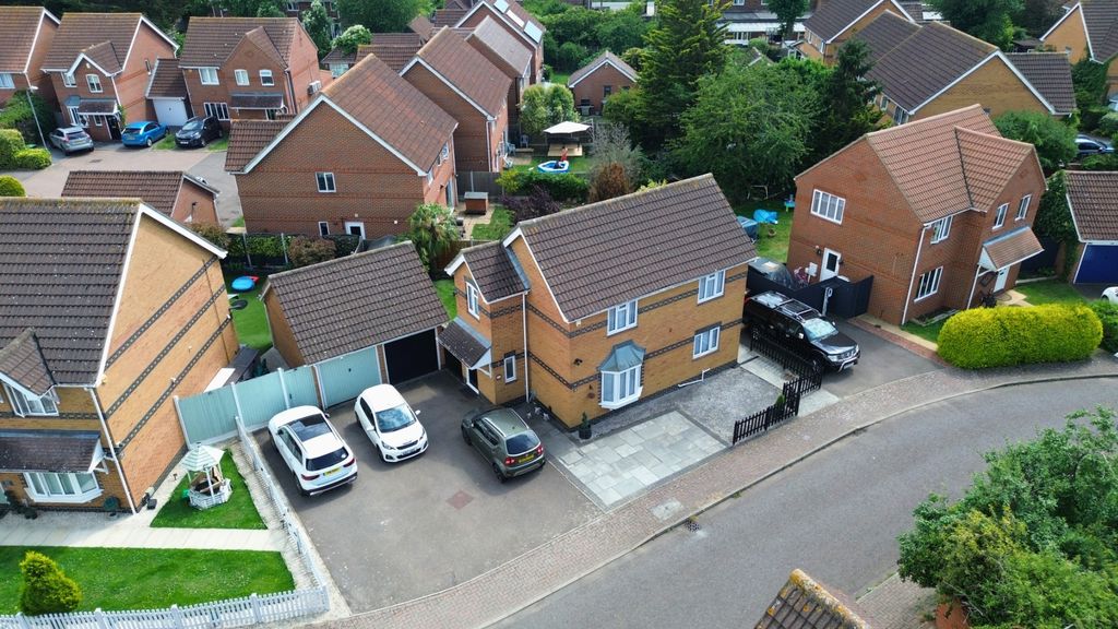 Property photo 1 of 24 4839402