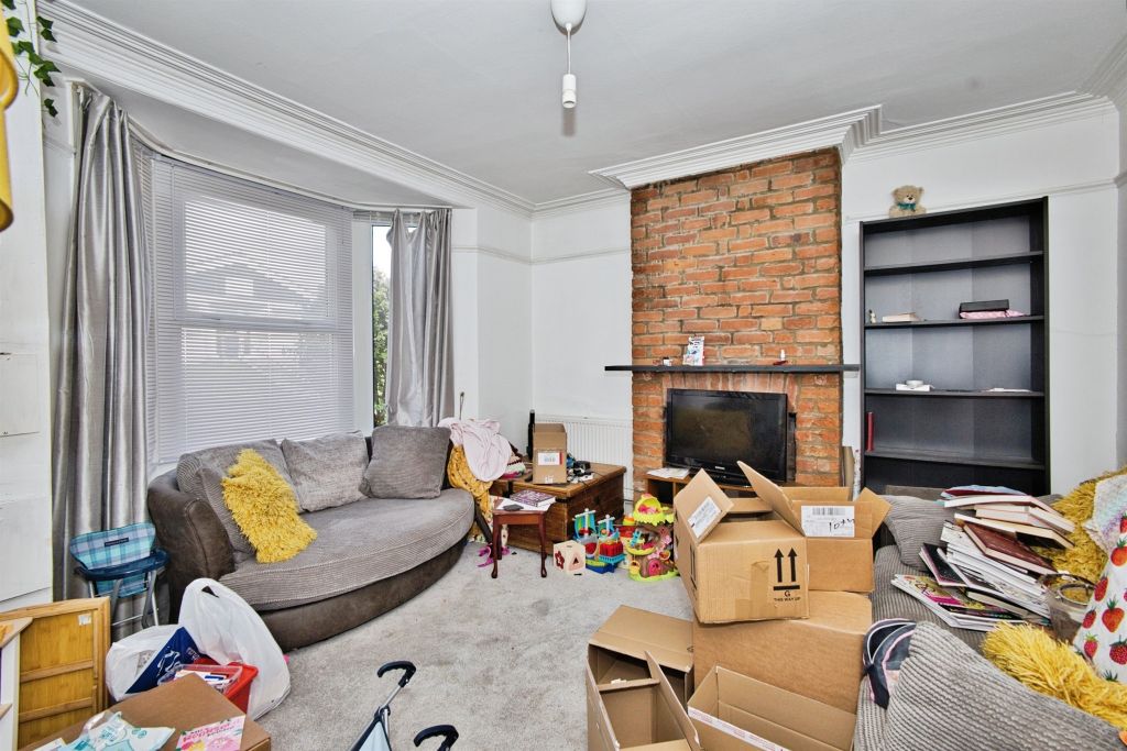 Property photo 2 of 17