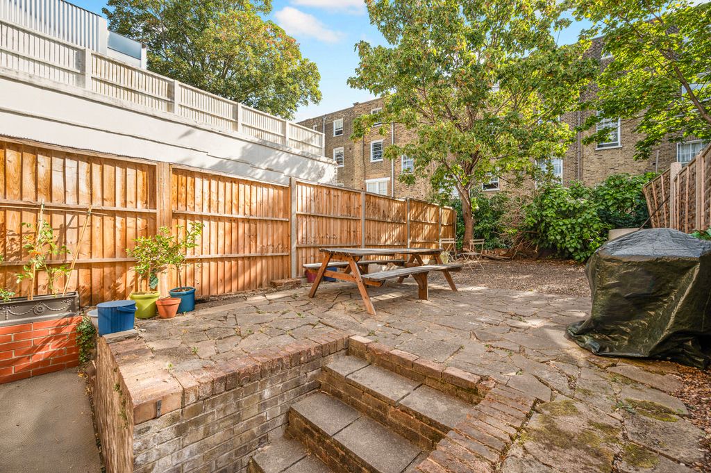 Property photo 2 of 11 Picture No. 09