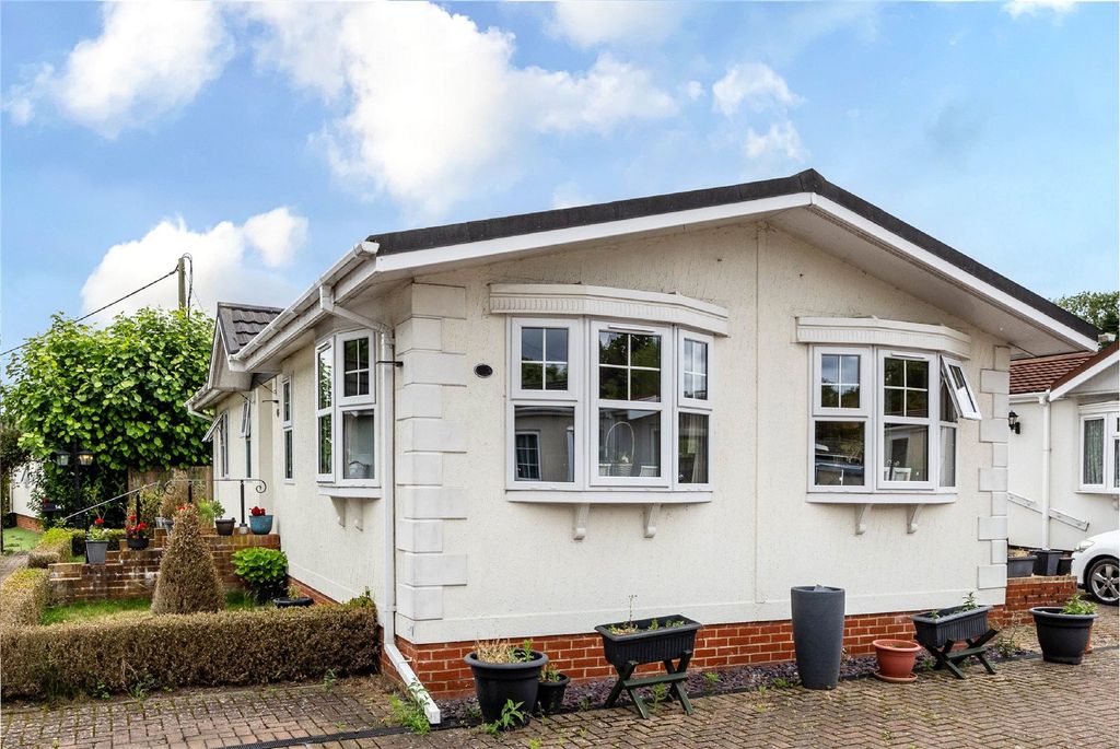 Property photo 1 of 16 Picture No. 18
