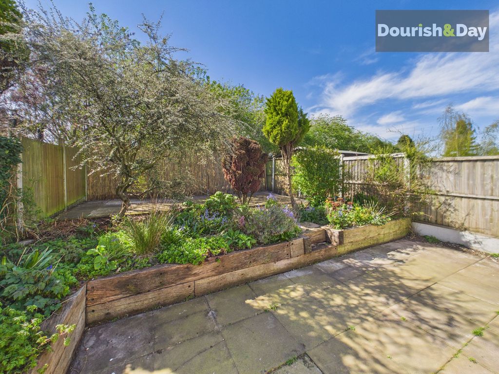 Property photo 3 of 16