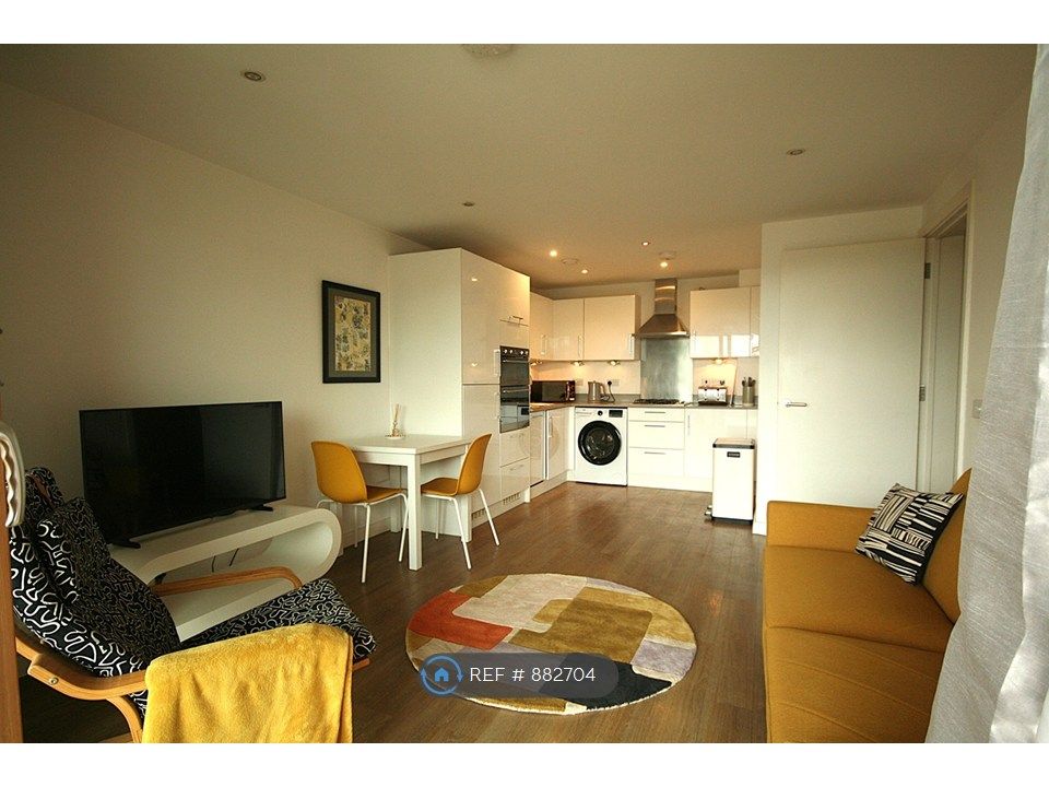 Property photo 2 of 5 Living Room