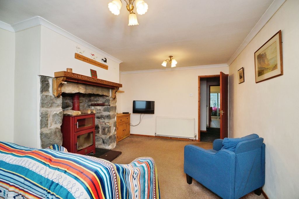 Property photo 2 of 20 Pbox-Img.Jpg