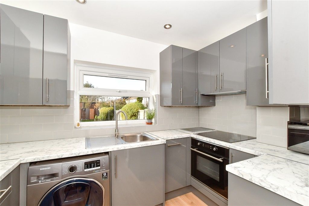 Property photo 3 of 15 Kitchen