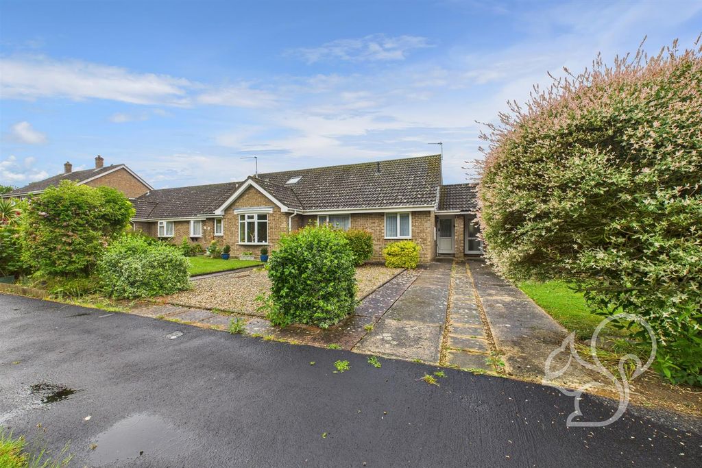 Property photo 1 of 17 Front