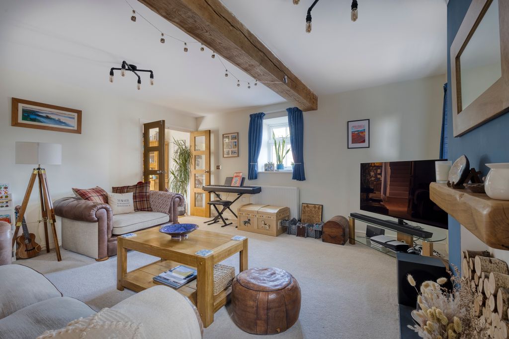 Property photo 3 of 38 Thehayloft-19