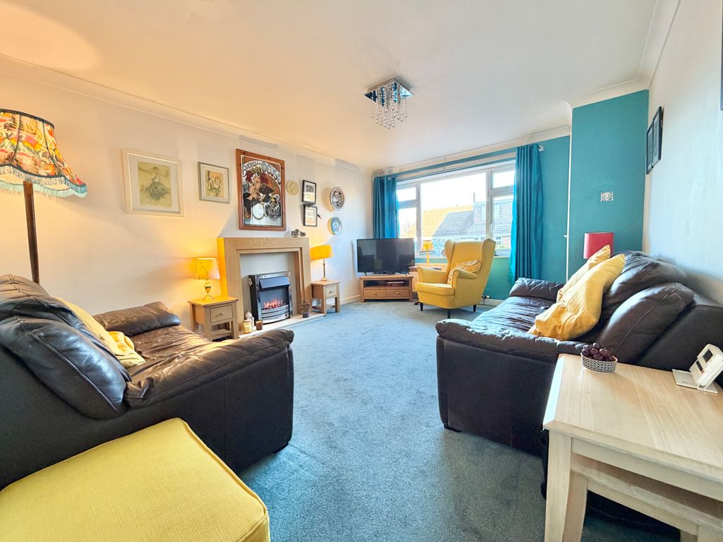 Property photo 2 of 18 Living Room