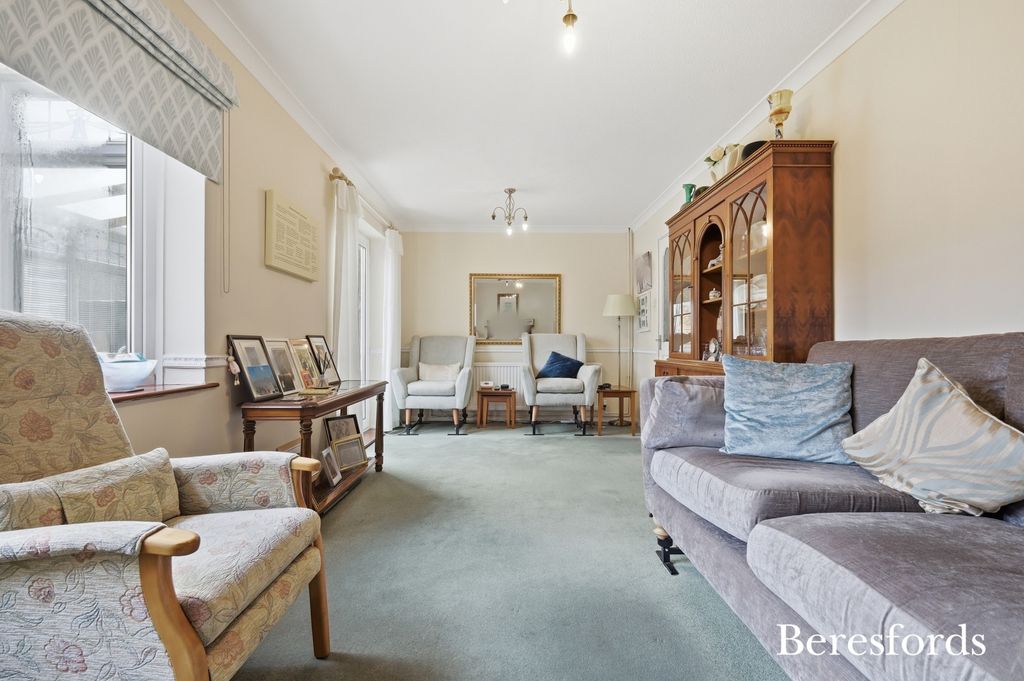 Property photo 3 of 17 Picture No. 25