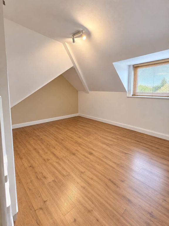 Property photo 3 of 3