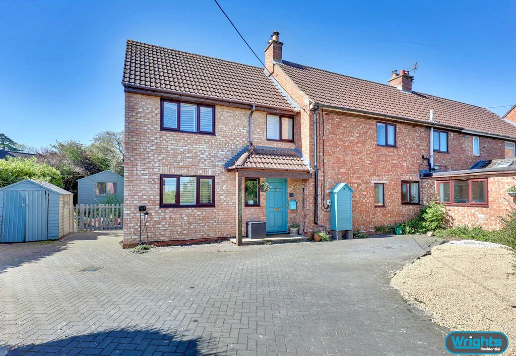 Property photo 1 of 31 Photo 9