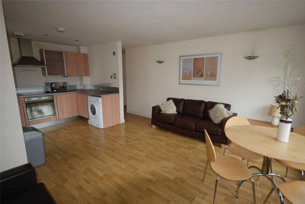 Property photo 2 of 9 Picture No. 02