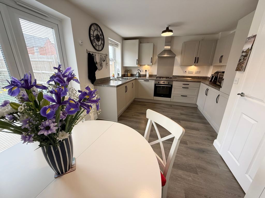 Property photo 2 of 14 Kitchen Diner