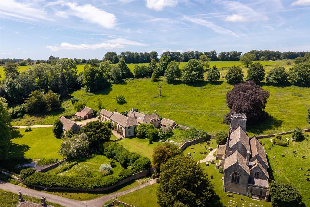 Property photo 1 of 35 115 - Chedworth Manor - Gl54 4Aa - Web.Jpg