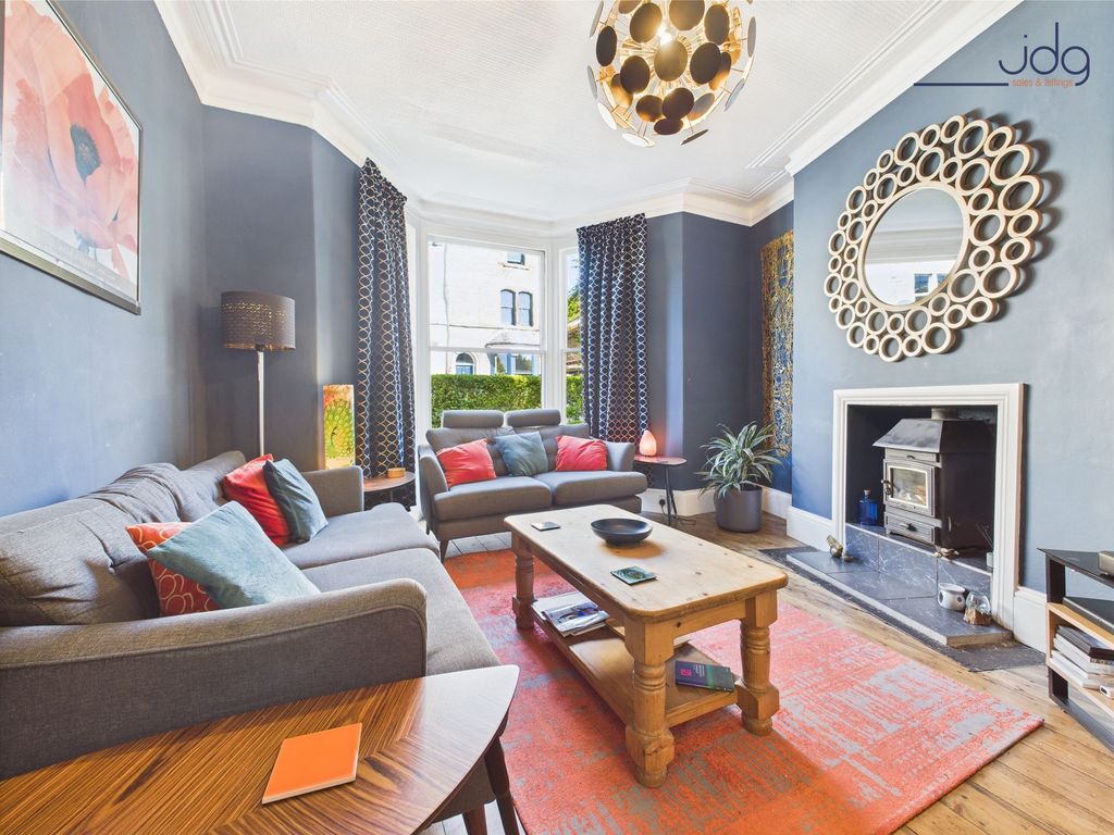 Property photo 3 of 25 Cosy Lounge And Wood Burner