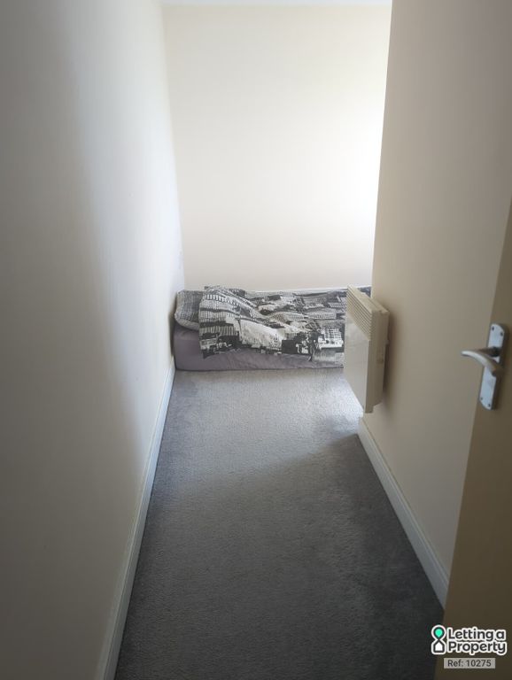 Property photo 3 of 31
