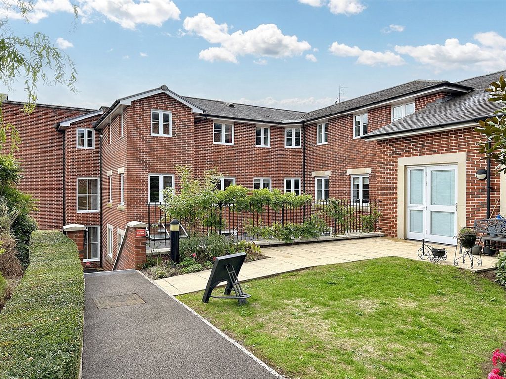 Property photo 1 of 9 Picture No. 09