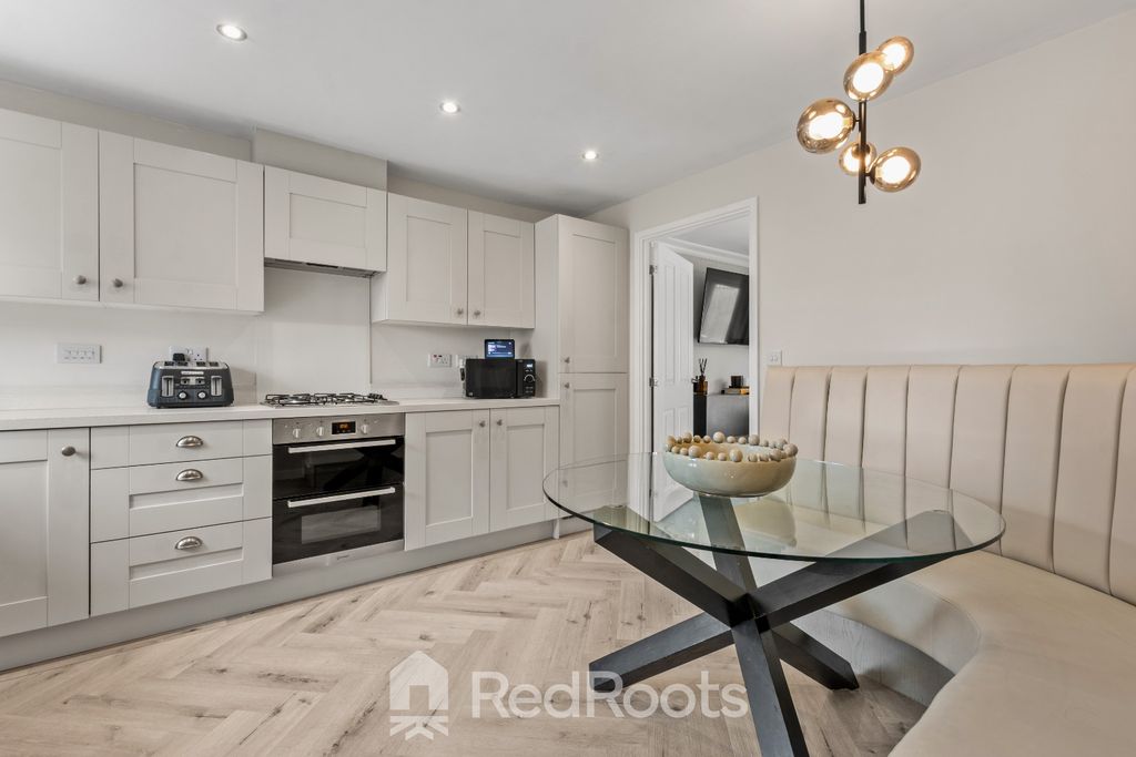 Property photo 3 of 30 4485013