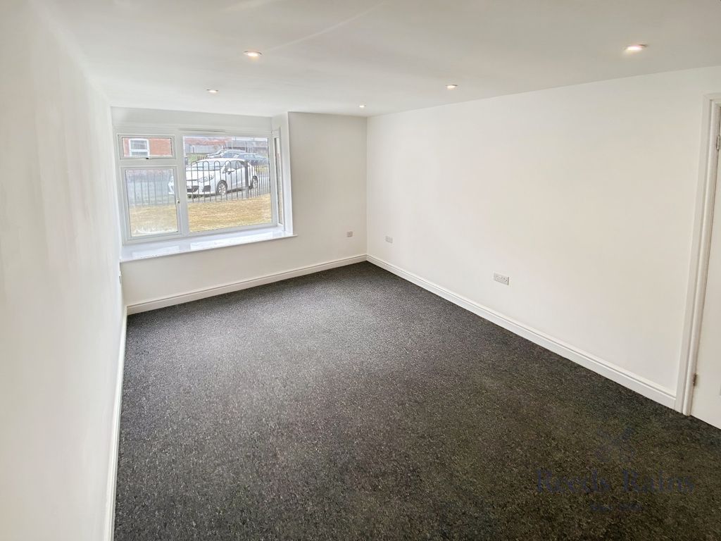 Property photo 3 of 9 Picture No. 09
