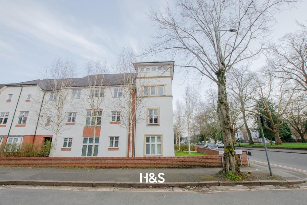 Property photo 2 of 11 619 Sandon - External.Jpg