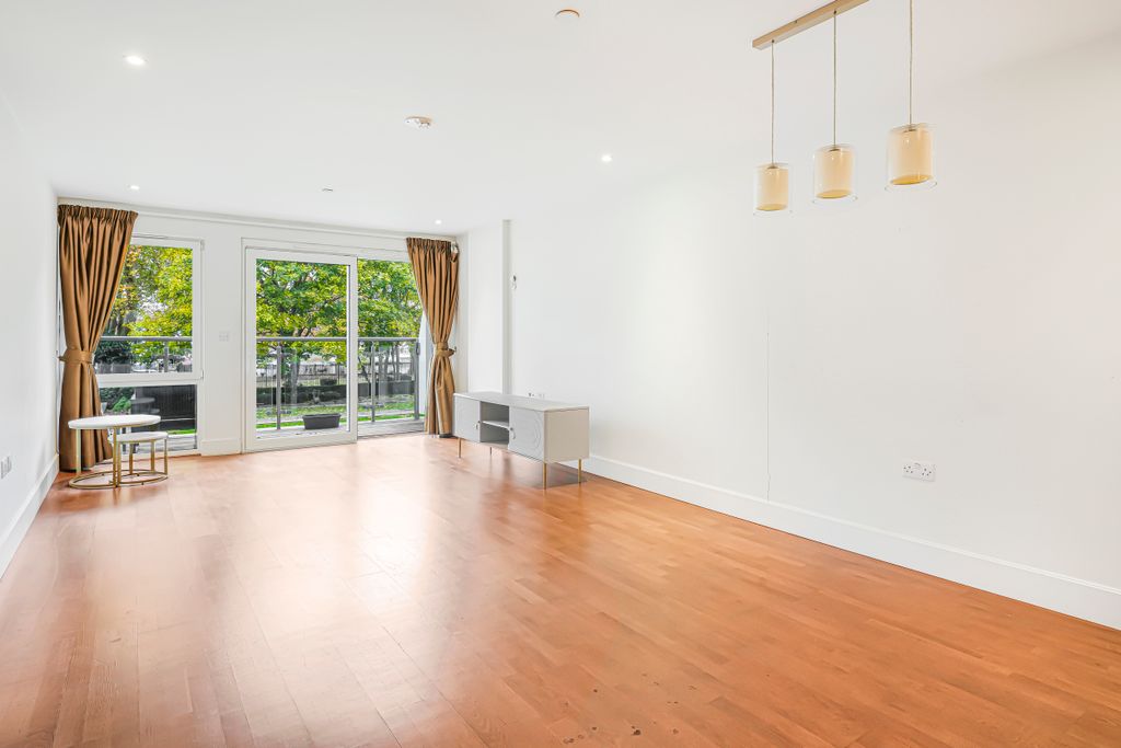 Property photo 3 of 19