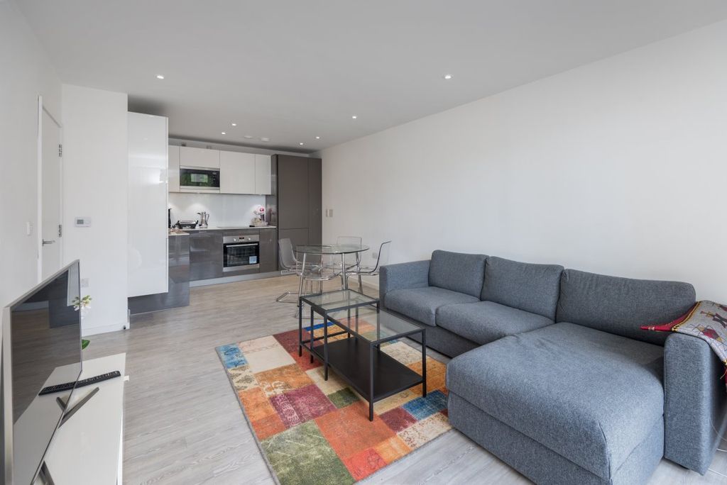 Property photo 3 of 9