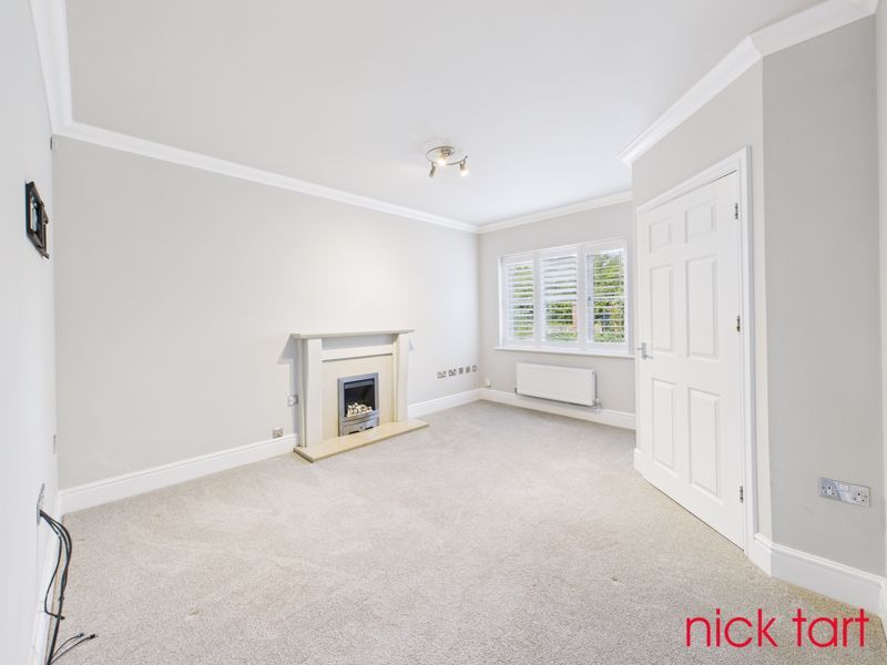 Property photo 2 of 13 Photo 9
